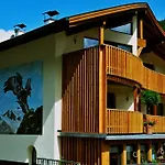 Adler Hotel-pension Hotel