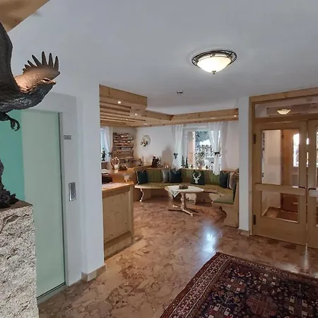 Ξενοδοχείο Adler Hotel-pension 3*