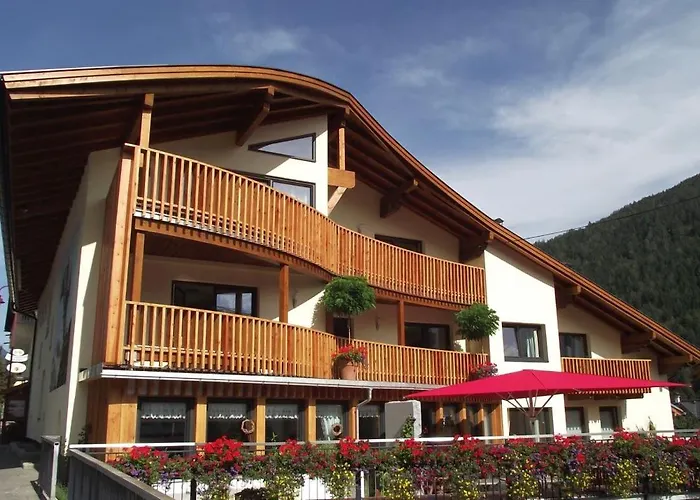 Adler Hotel-pension Hotell Fulpmes