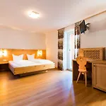 Adler Hotel-pension Fulpmes
