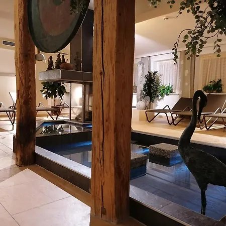 Adler Hotel-pension 3*