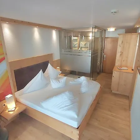 Adler Hotel-pension Hotell