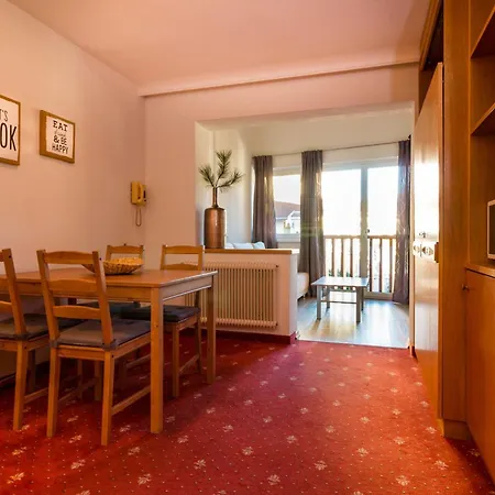 Hotell Adler Hotel-pension 3*