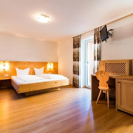 Adler Hotel-pension Fulpmes