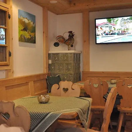 Adler Hotel-pension 3*