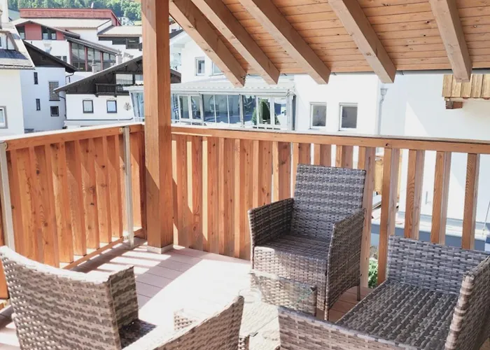 Adler Hotel-pension 호텔 플메스