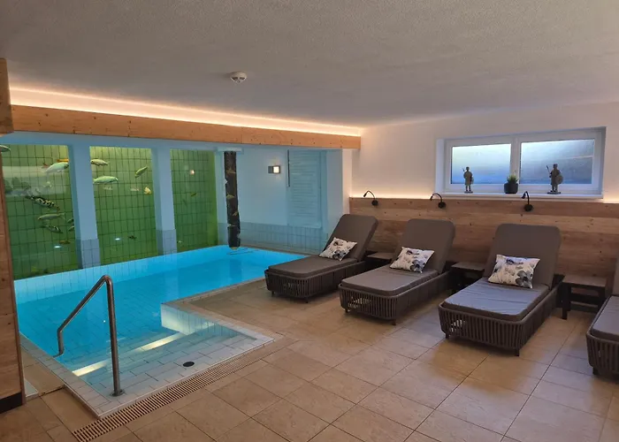 Adler Hotel-pension 호텔 3*