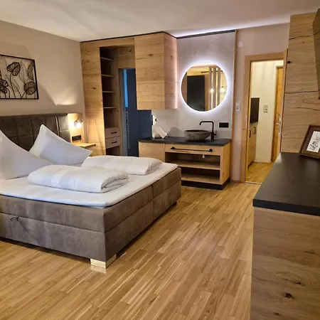 Adler Hotel-pension Otel