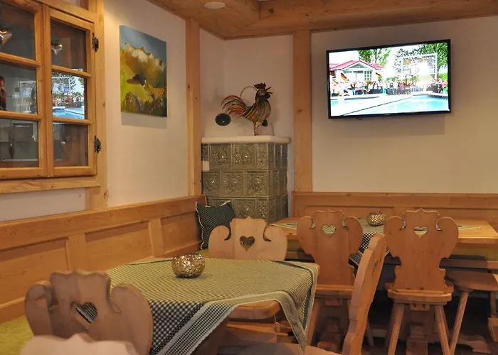 Adler Hotel-pension 3*